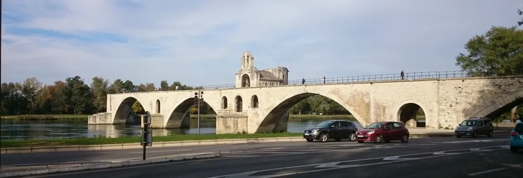 Driving in and around Avignon 